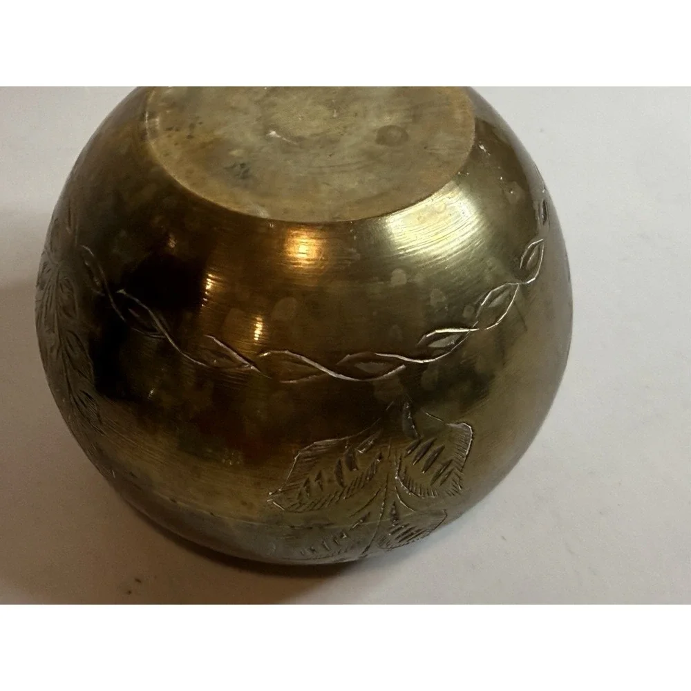 Vintage Round Brass Etched Bowl ball-shaped pot style vase